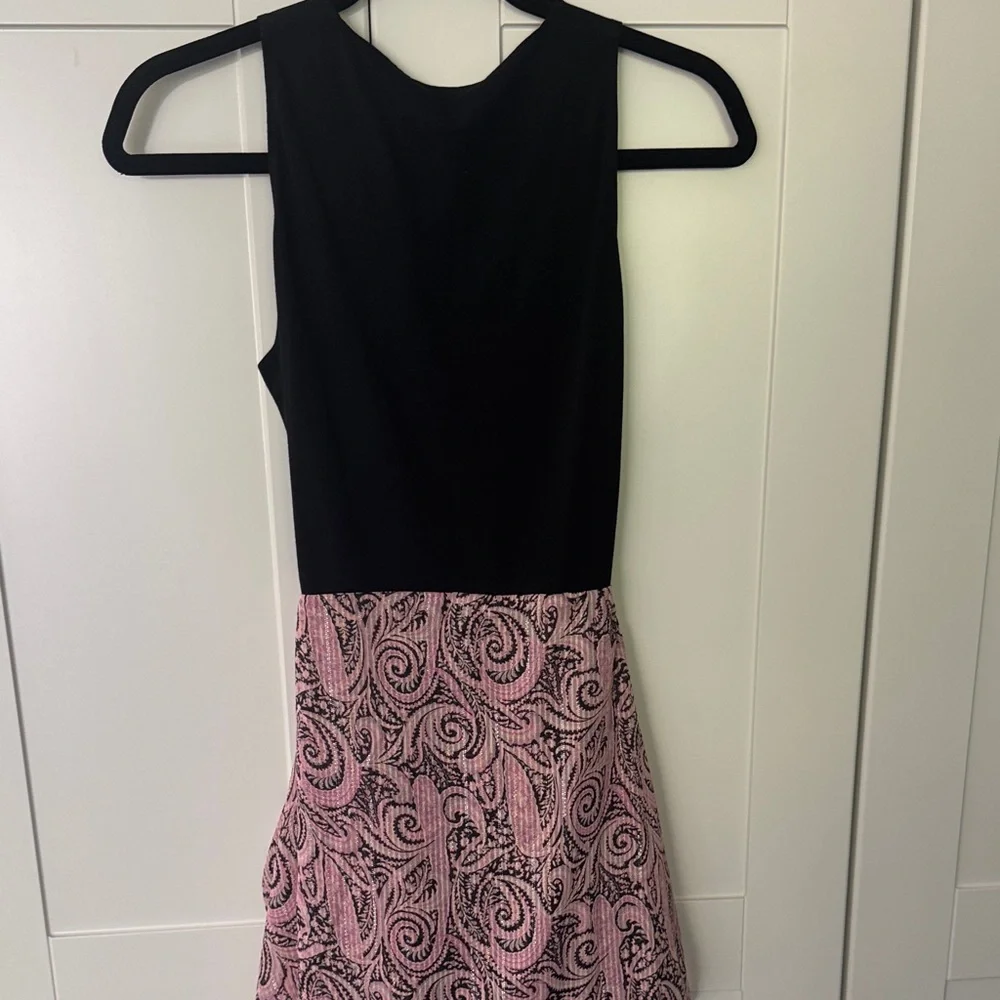 Maje Black & Pink Paisley Sleeveless Dress - Picture 4 of 8